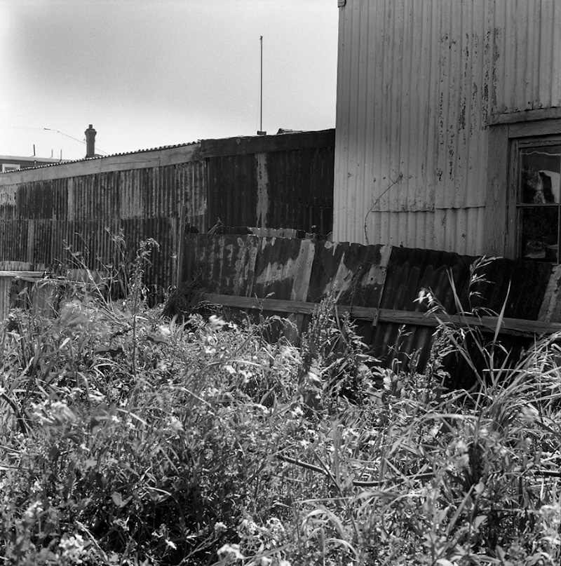 a. Duncan Terrace, fence