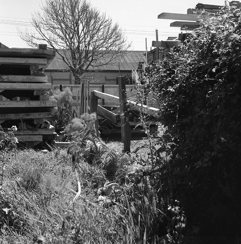 e. Duncan Terrace, fence