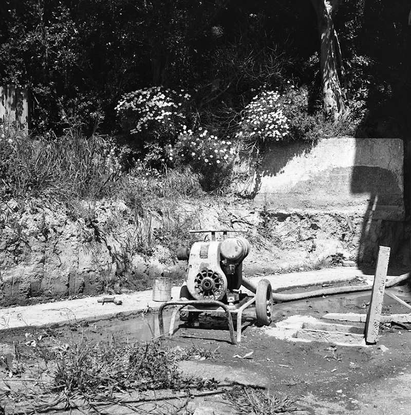 g. Duncan Terrace, fence
