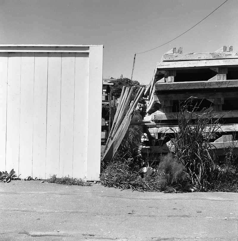 h. Duncan Terrace, fence
