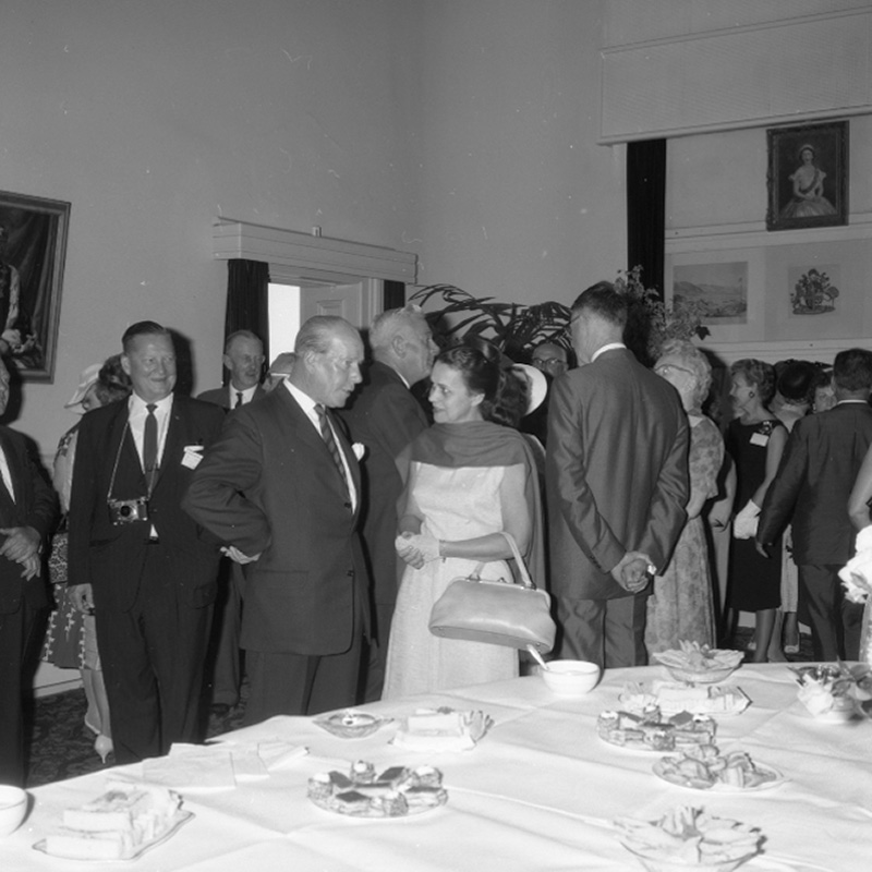 b. Reception to American Editors