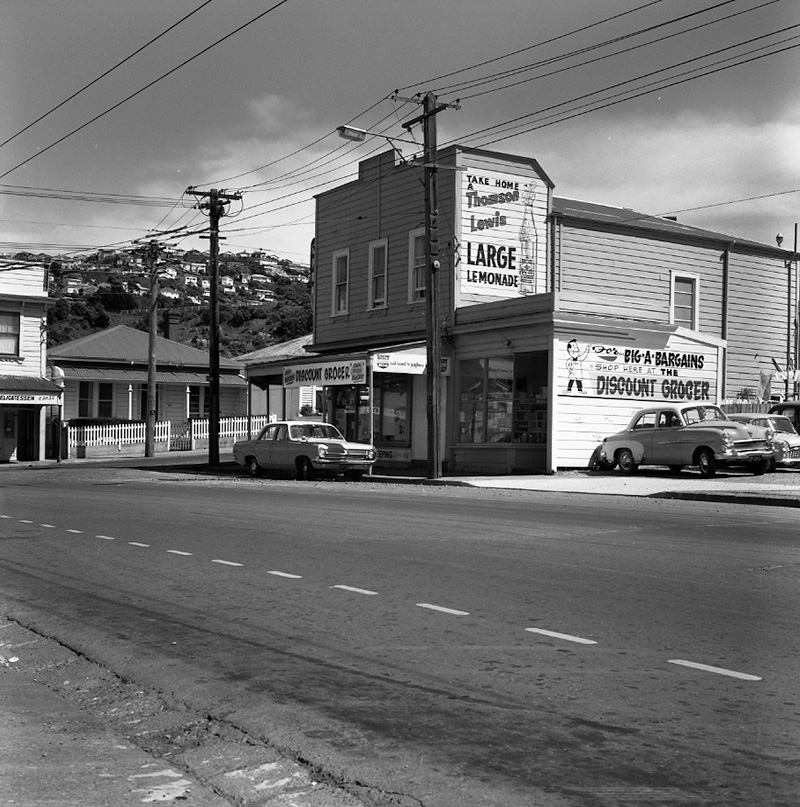 a. Corner Adelaide Road and Luxford Street [38-40 Luxford Street]