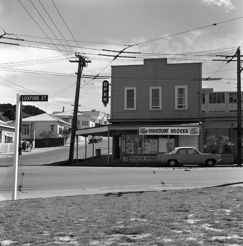 d. Corner Adelaide Road and Luxford Street [38-40 Luxford Street]