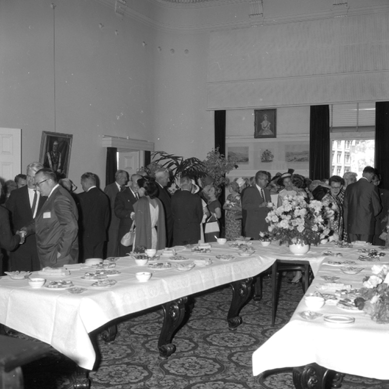 h. Reception to American Editors