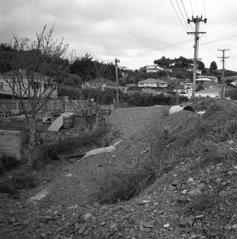 r. Vehicle Access, Newlands Road, Newlands