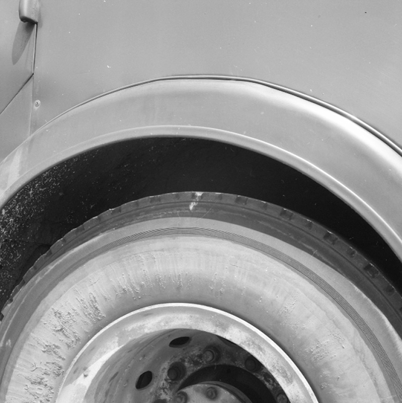 e. Paint damage, Wadestown Rd