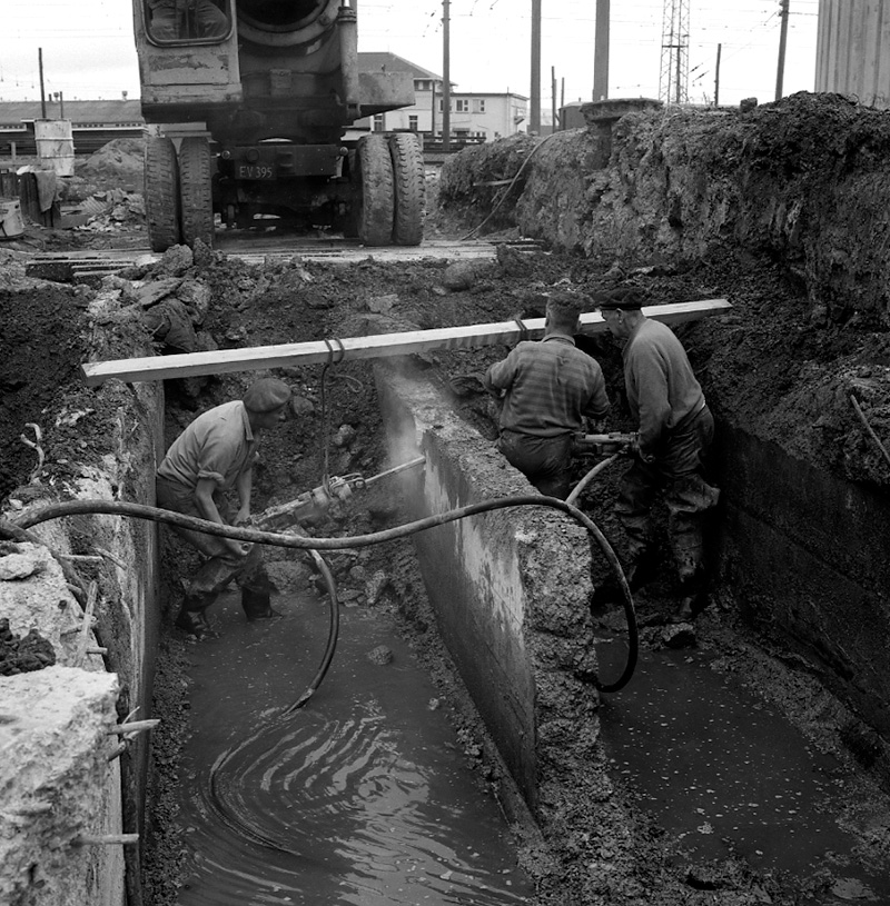 a. No 258 Thorndon Quay, drainage