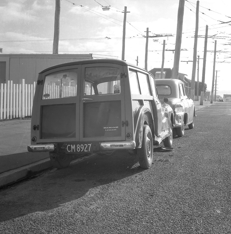 e. Motor Cars, Ross St