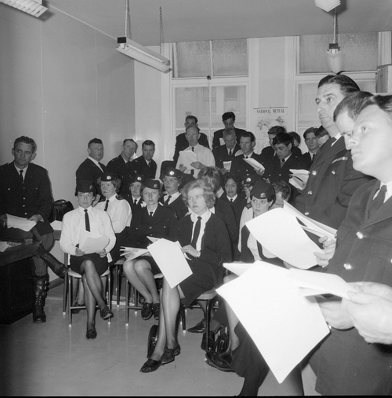 a. Briefing, Traffic House