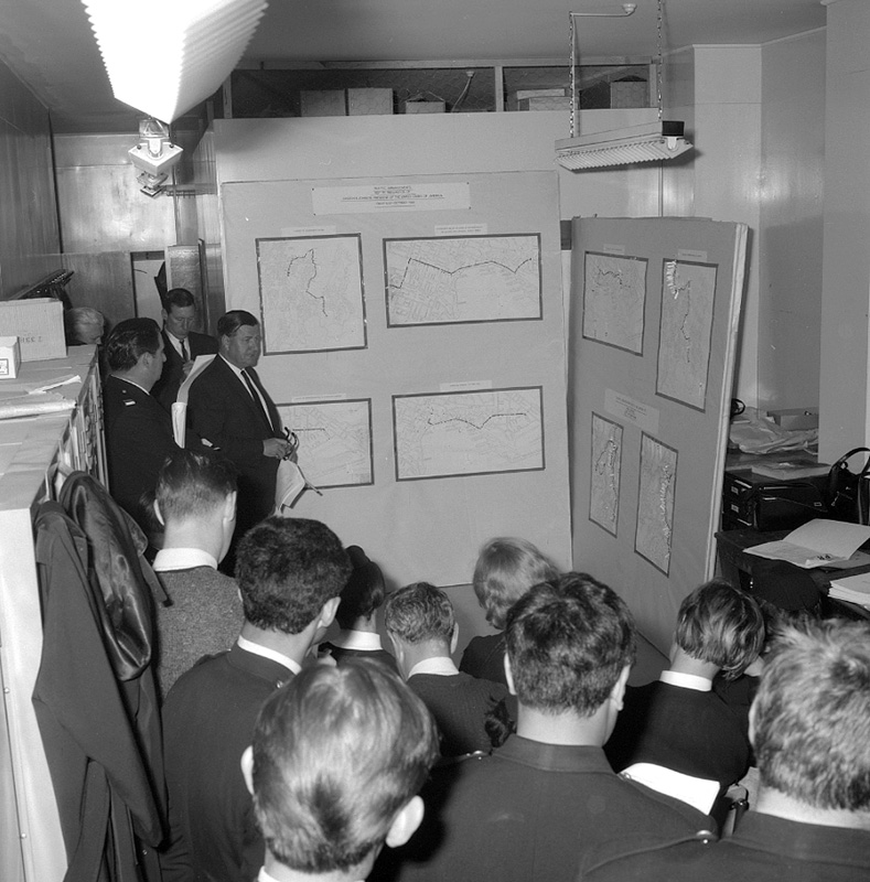 c. Briefing, Traffic House