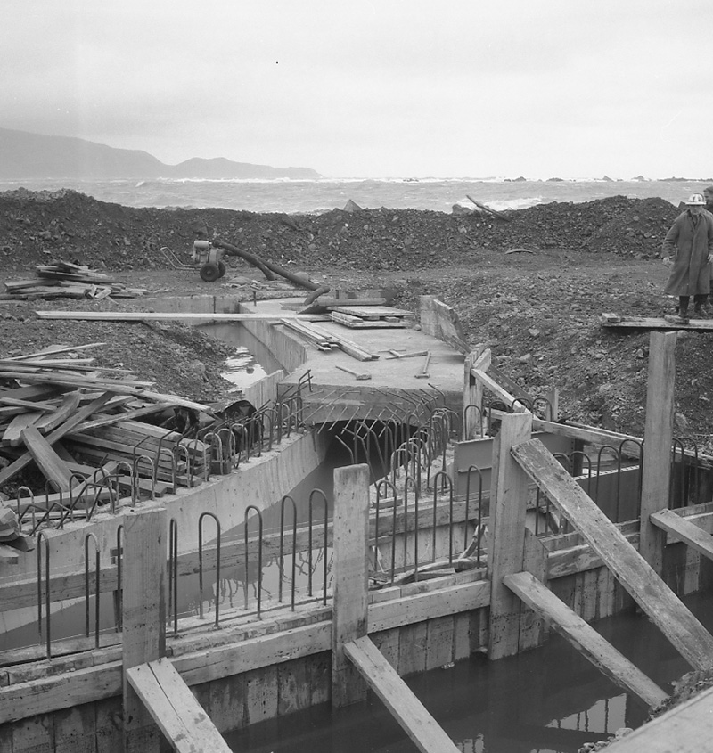 a. Drainage Moa Point