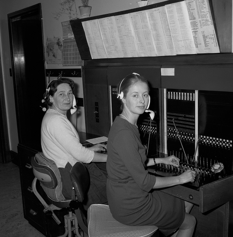 e. Liftman, Telephone Exchange