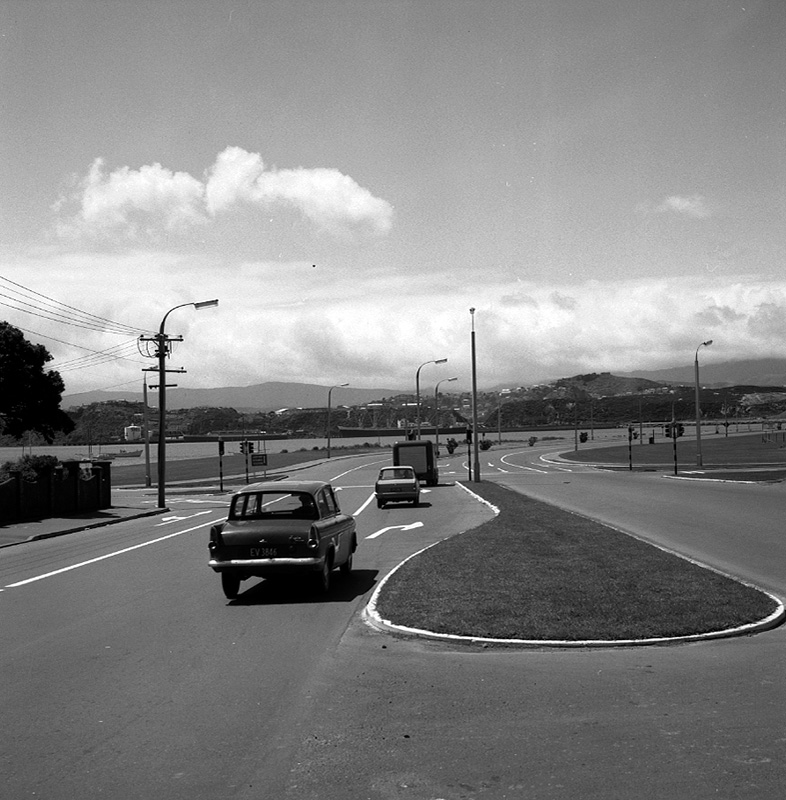 d. Traffic lights, Evans Bay