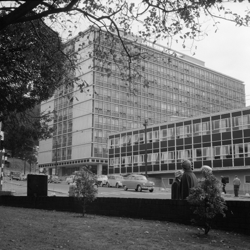 a. Bowen St: Bowen State building &amp; Broadcasting House