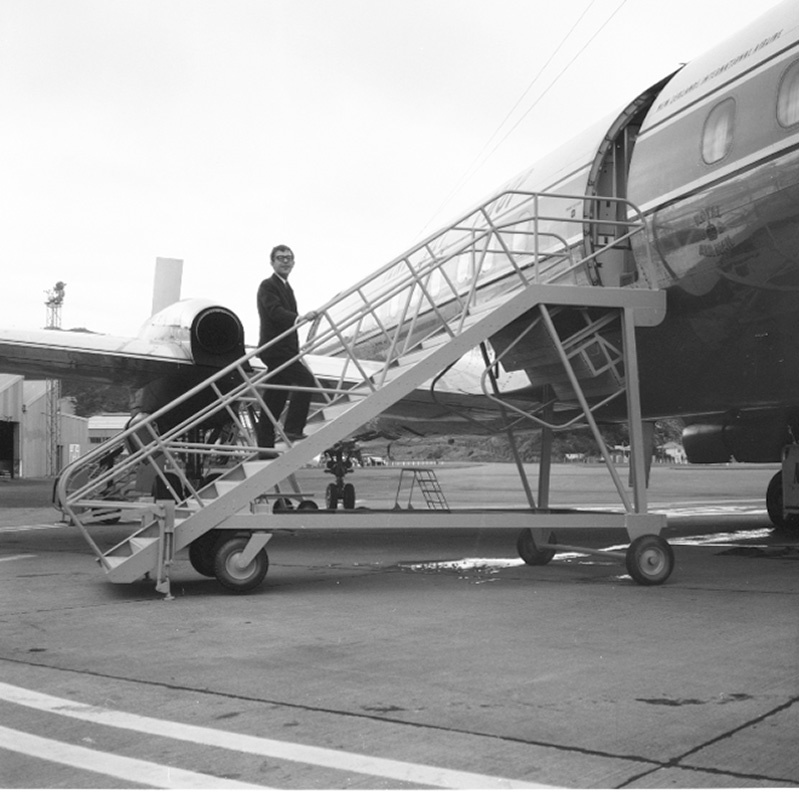 b. Steps, Airport