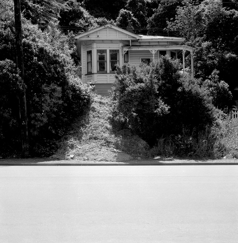 b. No 120 Glenmore Street