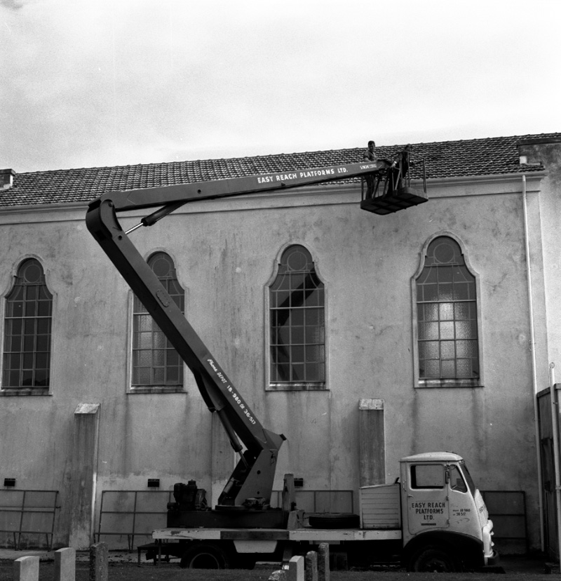 e. Crematorium, Karori Cemetery - cracks in wall