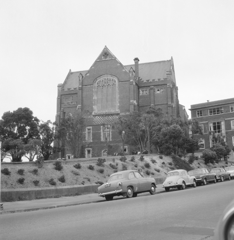 b. Hunter Building, Victoria University, Kelburn