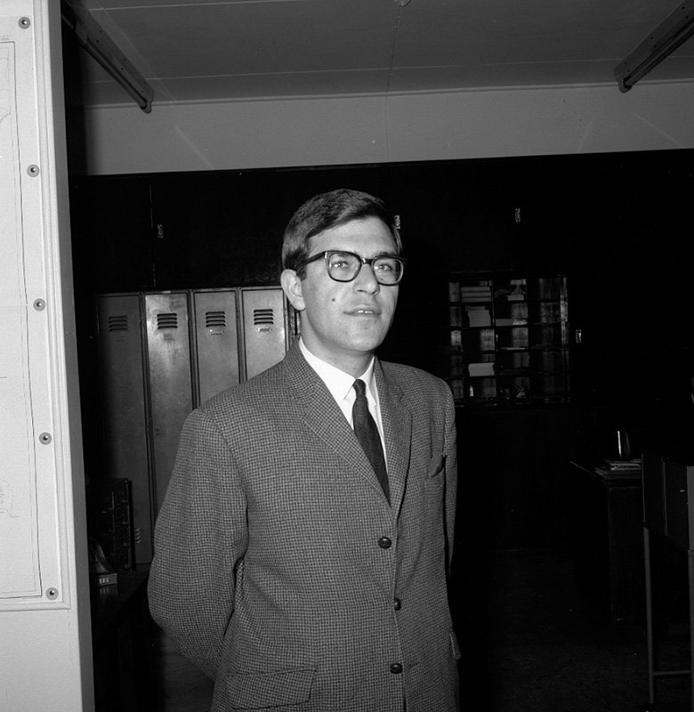 e. Mr Dennis Lyall, Mr Alan Hardy