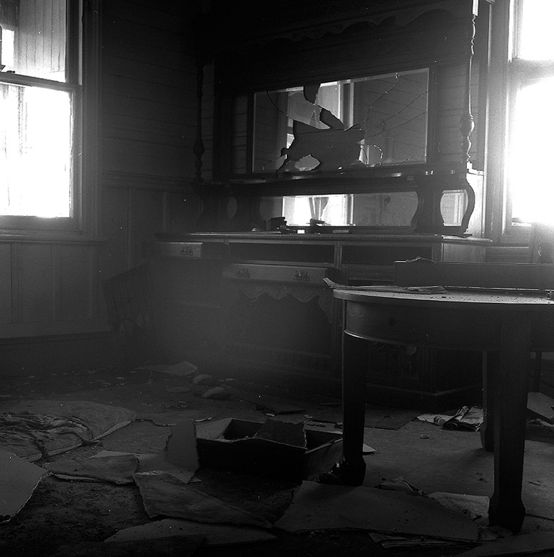 h. No 1 Milne Terrace