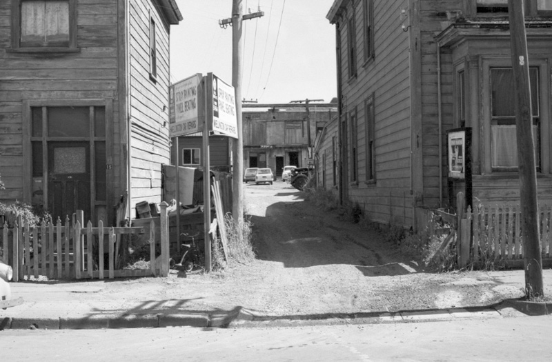 q. Accesses, Rights of Way