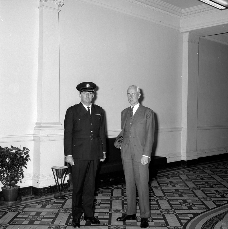 e. Presentation by Sir Ian McLennan, Traffic Safety Week