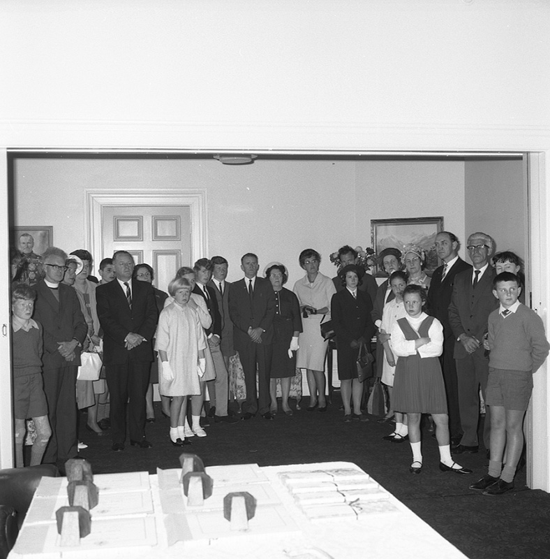 i. Presentation by Sir Ian McLennan, Traffic Safety Week