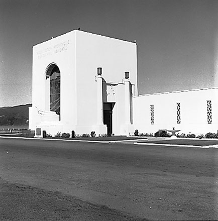 h. Construction of new Pipe Bridge, Petone Foreshore