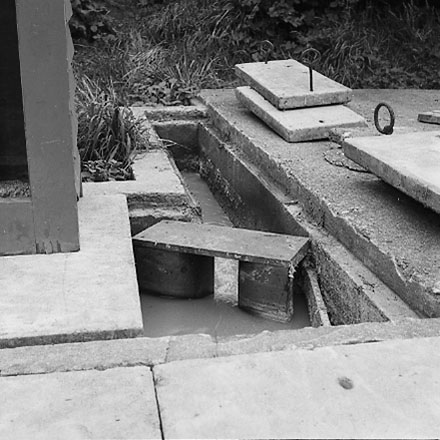 a. Views of drainage recorder