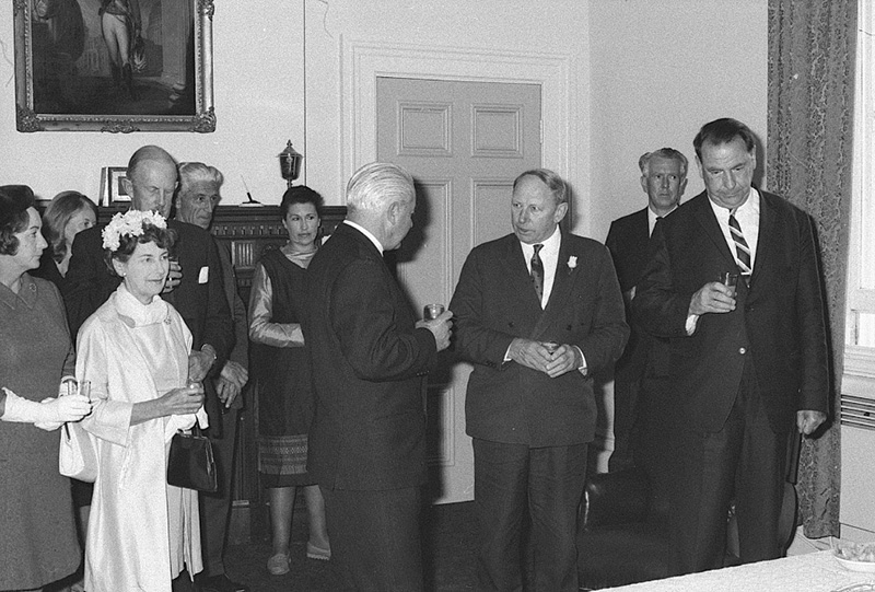 ab. Reception, Mr Holt, Australian Prime Minister