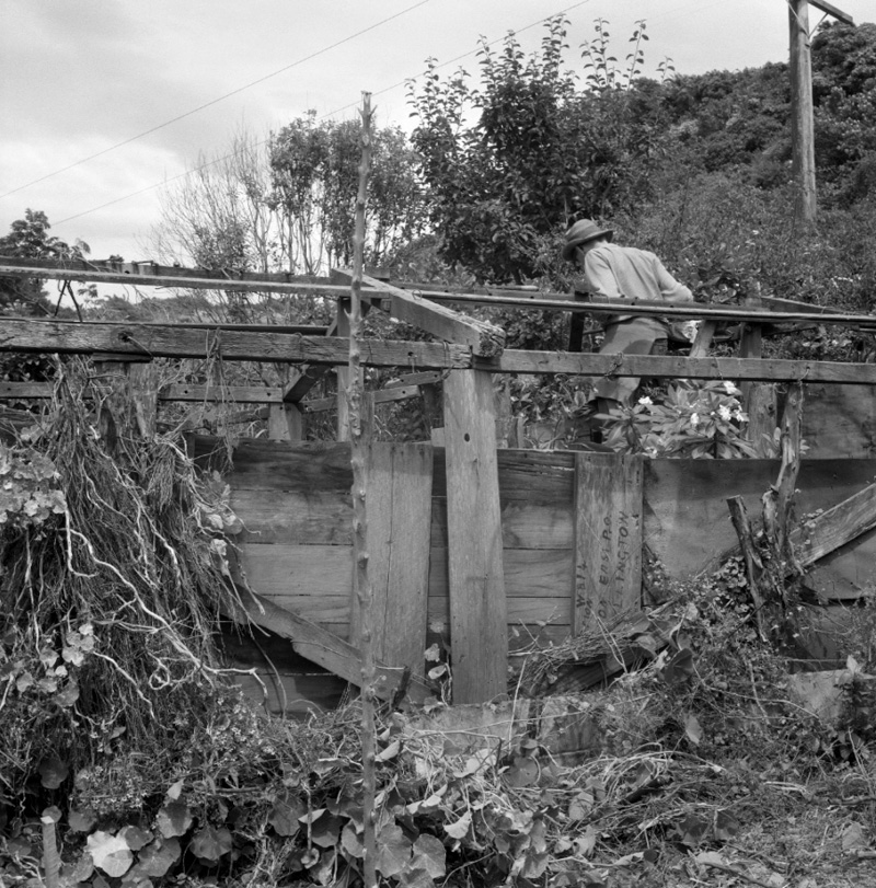 h. Dwelling and garage, 120 Burma Road, Khandallah