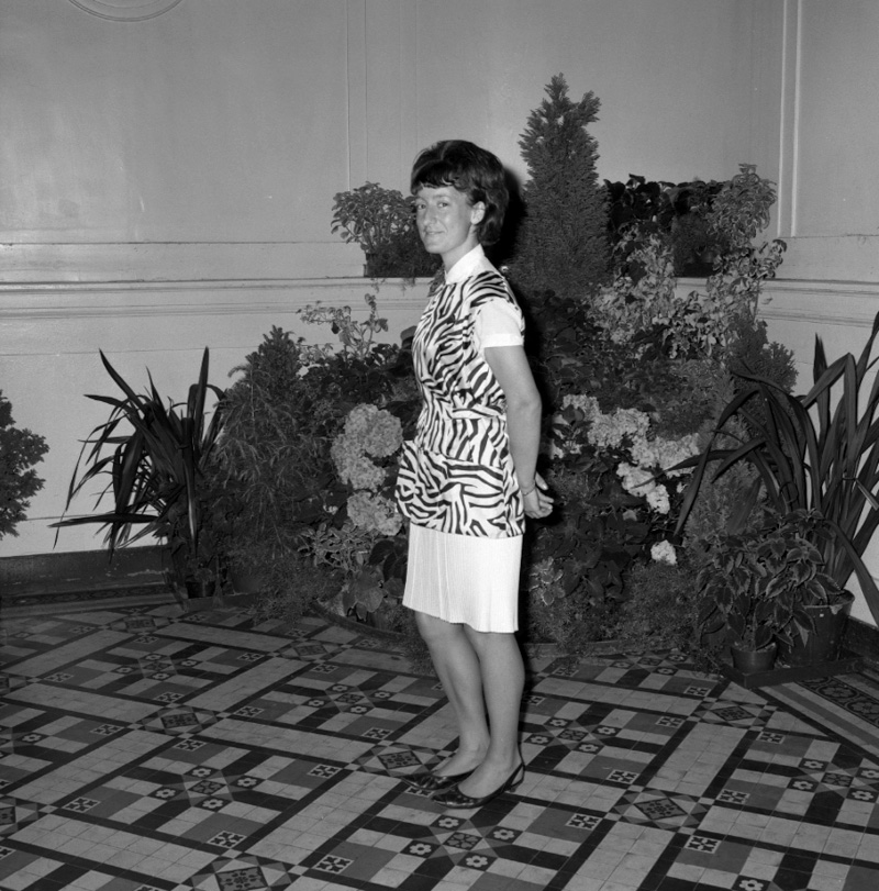 d. Zoo guides, New uniform