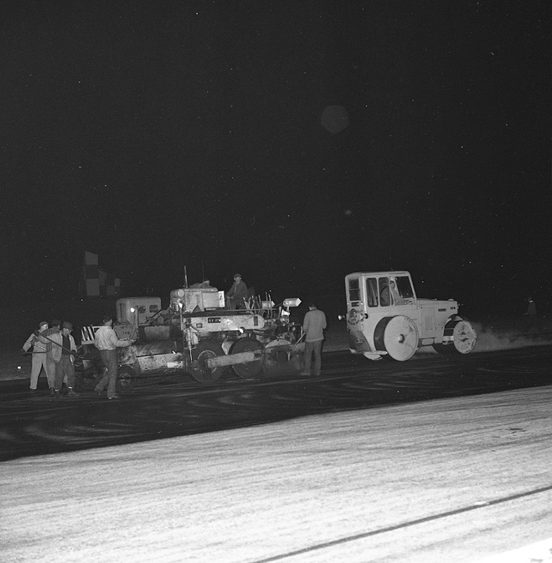 e. Airport, night paving of runway