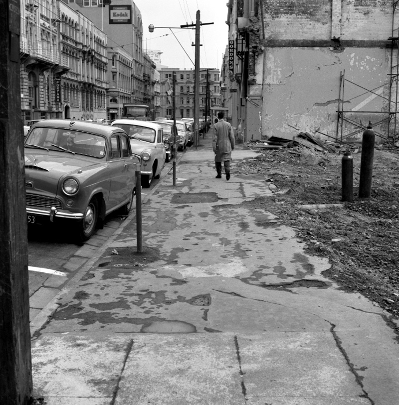 d. Footpath, Victoria and Harris Streets