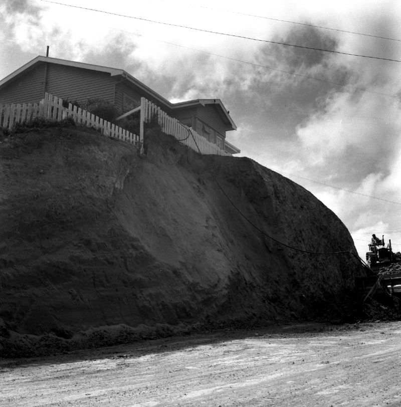 b. Nos 168-170 Ridgeway Extension