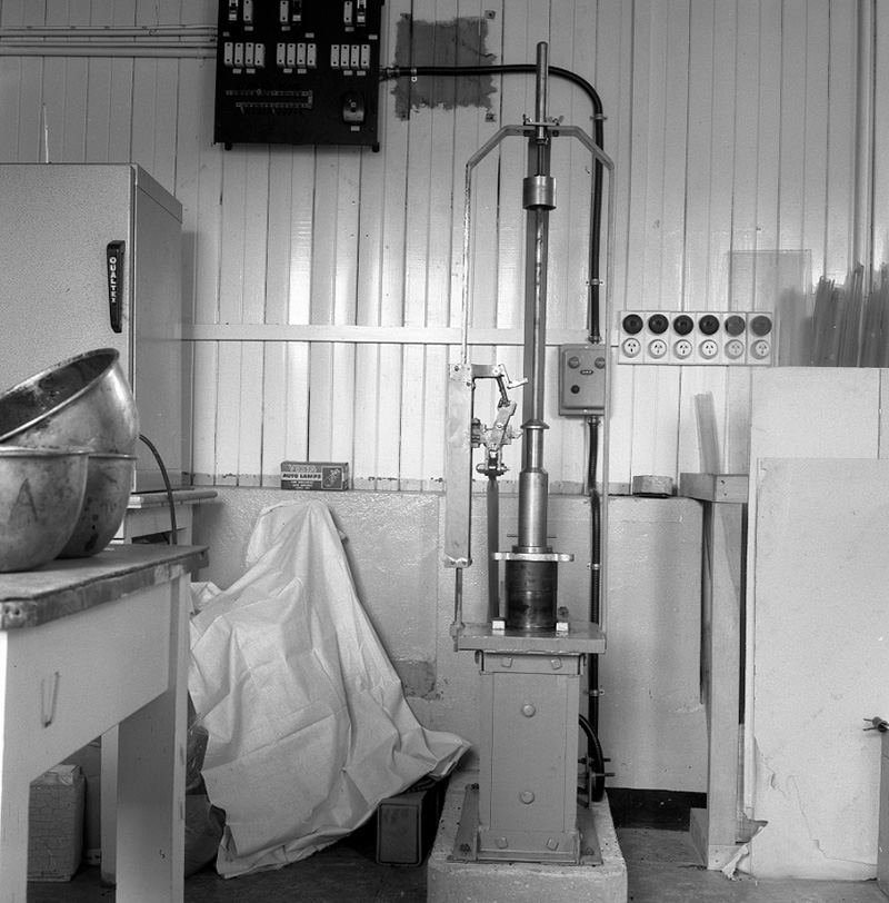 d. Bitumen Compactor, Marshall Test Gear