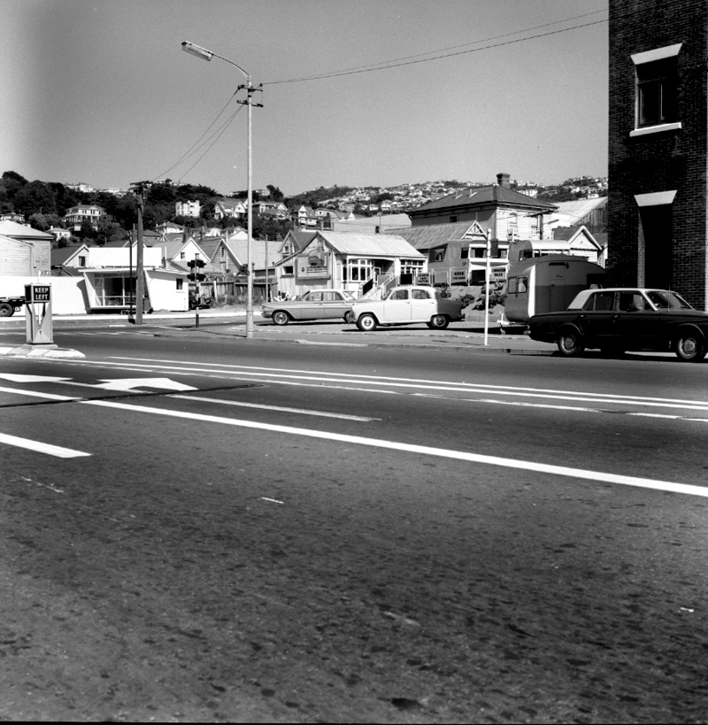b. Car park, Taranaki St