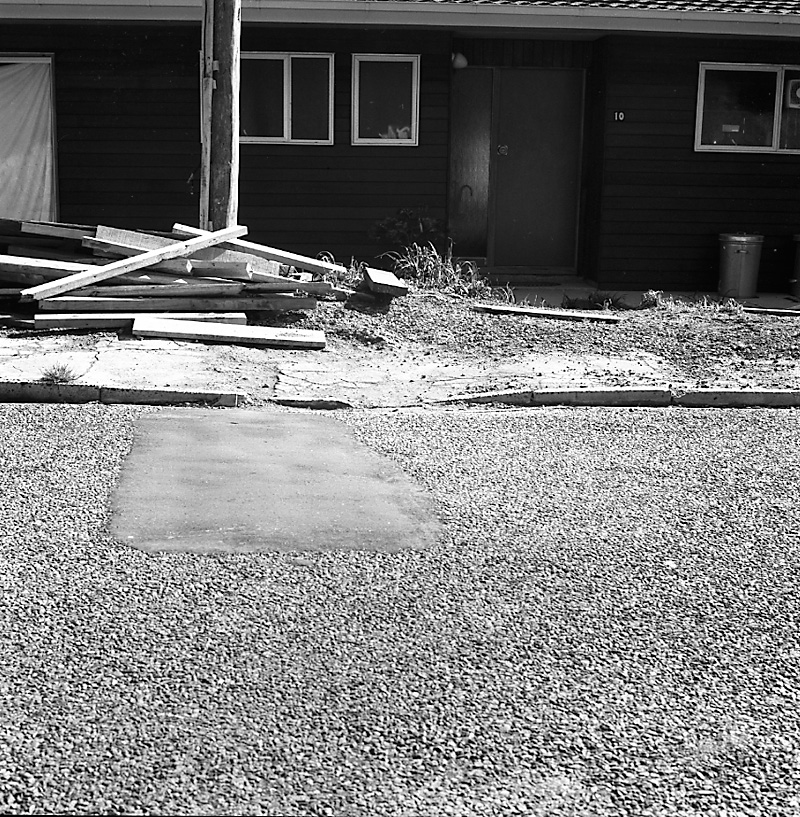 a. No 10 Mairangi Rd, footpath