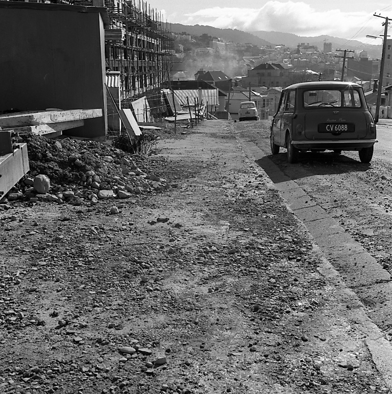 c. Footpath, Brooklyn Rd-Nairn Street Flats
