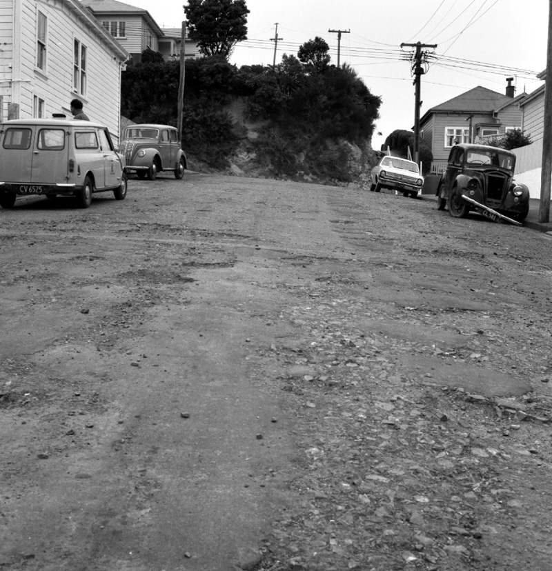 b. Alleged accident, road surface, opposite no 66 Waripori Street [Te Wharepōuri Street]