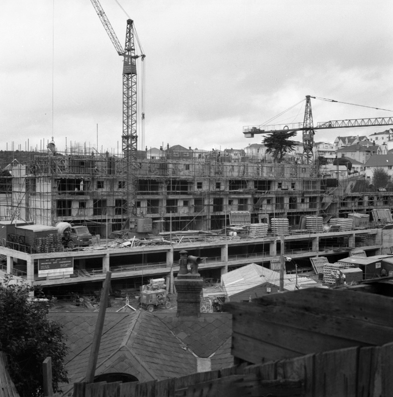 h. Nairn Street Flats