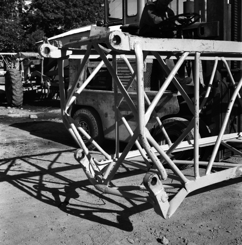 g. Crane no 55, broken jib