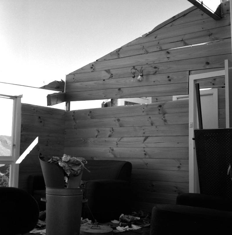 f. No 35 Bedford St, House damaged by storm