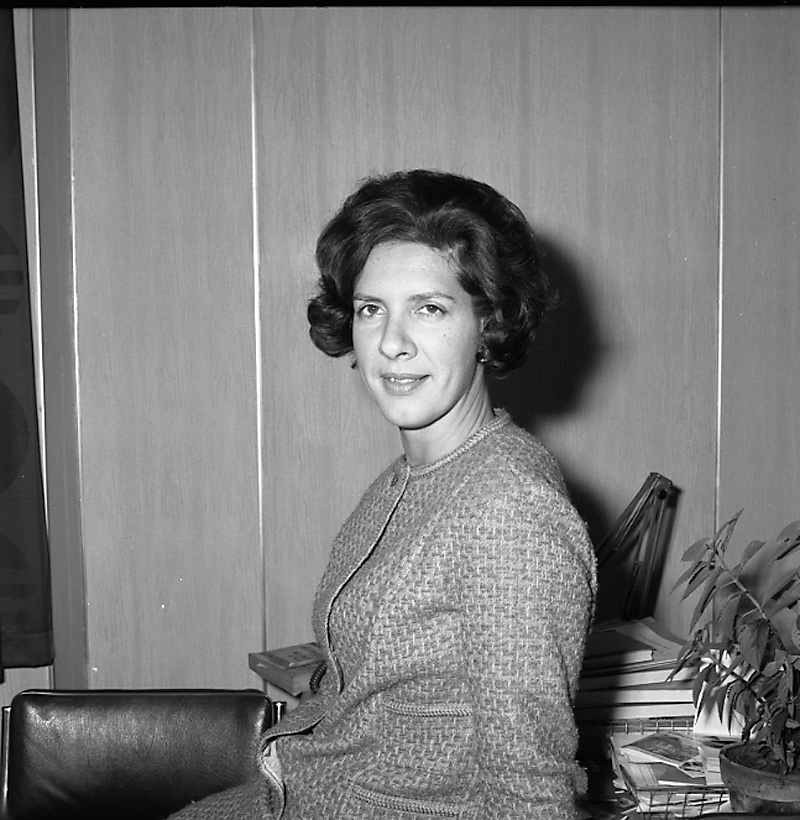 a. Miss C Kingston, Councilman