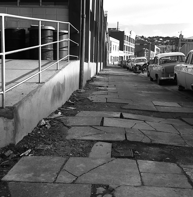 a. Footpath, Cable St