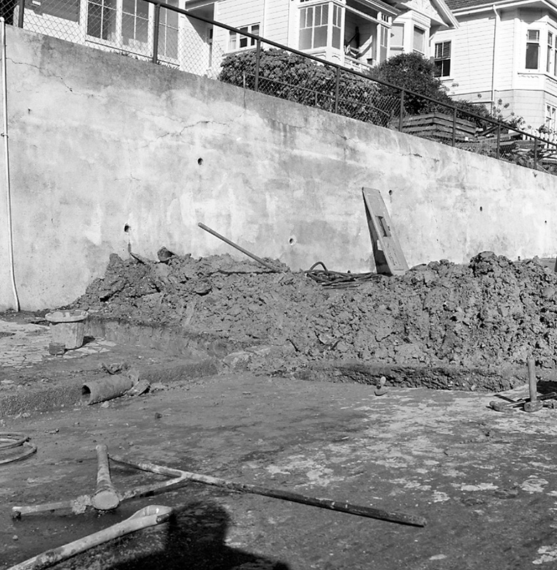 a. No 159 Hanson St, MED trench