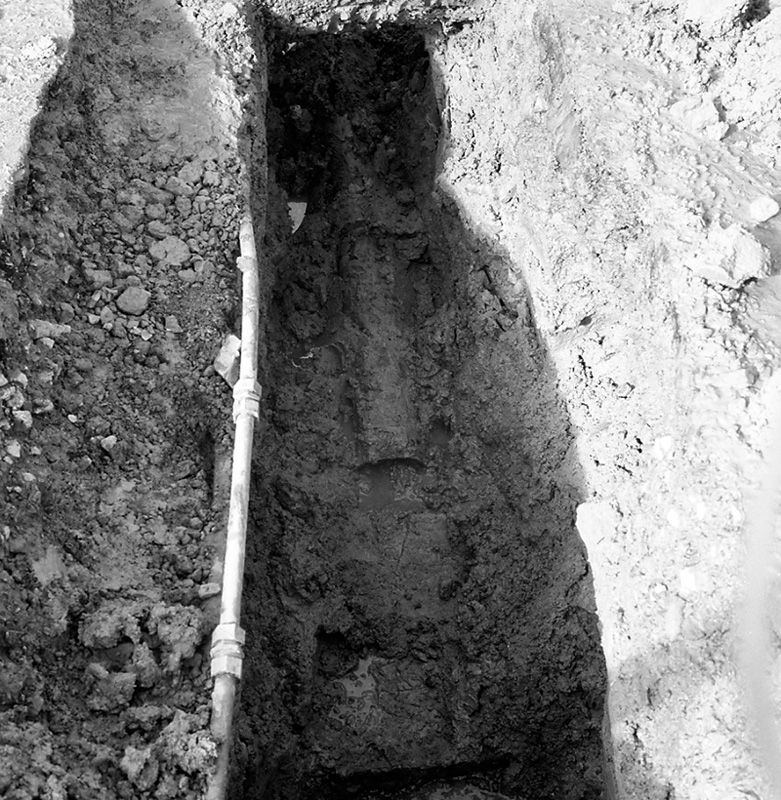 b. No 159 Hanson St, MED trench