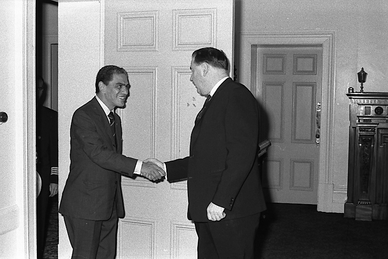 a. Visit of Rear Admiral F Piana Lara, Mexican Navy, to Sir Francis Kitts