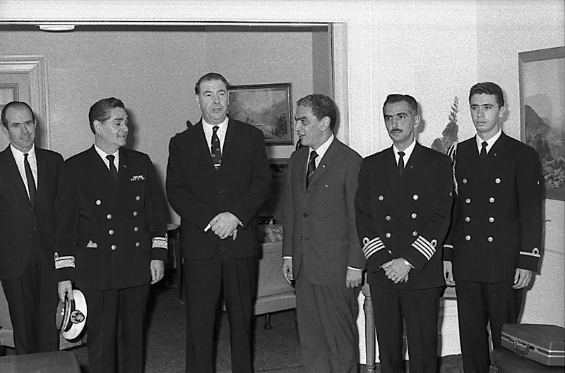 b. Visit of Rear Admiral F Piana Lara, Mexican Navy, to Sir Francis Kitts