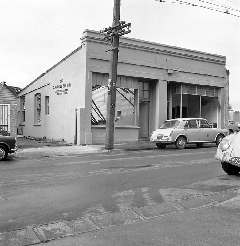 b. No 15 Jessie St, C Moore and Co Photo Engravers